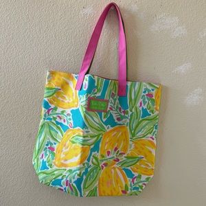 Lilly Pulitzer/ Estée Lauder Floral Tote Bag